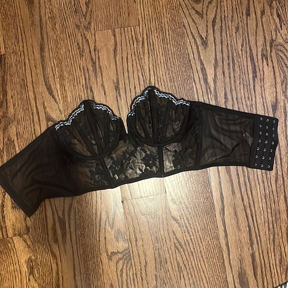 NWT Victoria’s Secret Black Lace Underwire Bustier
